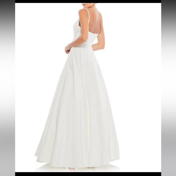 Mac Duggal wedding dress - Picture 8 of 9